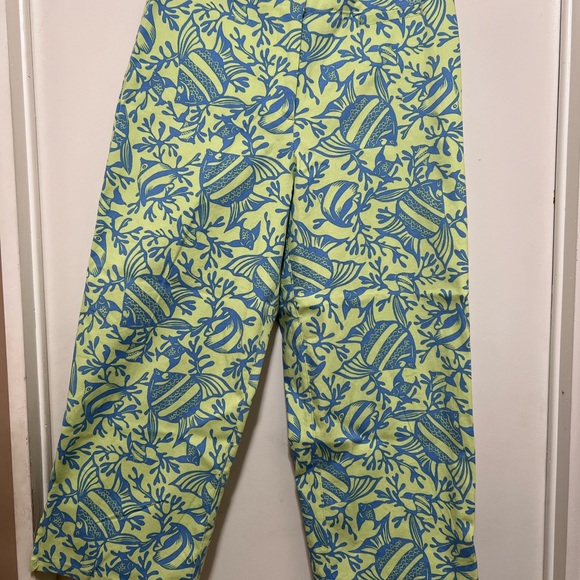 Talbots Women's Sz 10 Green/Blue Fish Vtg Print Stretch Cropped Capri Pants - Picture 2 of 8